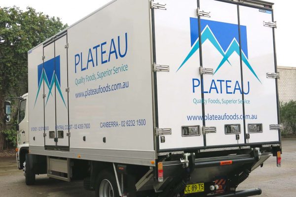 STE Sales. Plateao Refrigerated Truck